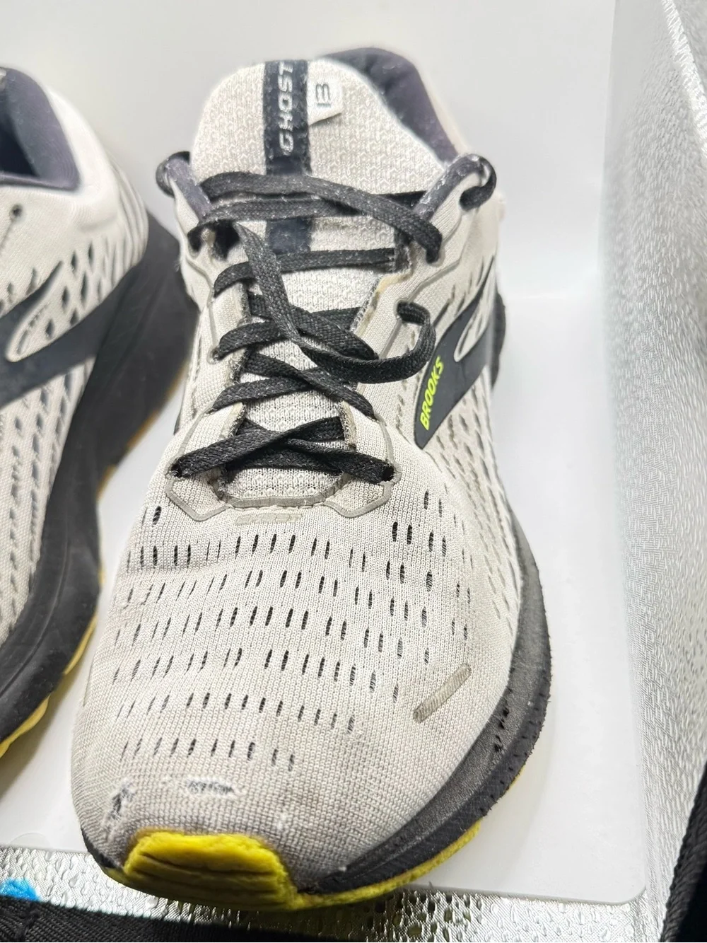 Brooks Ghost 13 Run Visible White Men Night Running Shoes 1103481D129